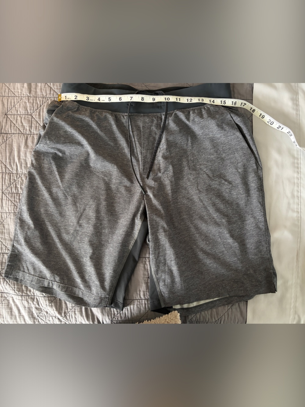 lululemon athletica Men's Heather Gray Performance Jogger Shorts